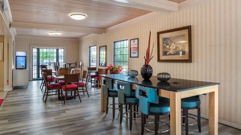 <b>Econo Lodge Inn and Suites Philadelphia Restaurant</b>. Images powered by <a href="https://iceportal.shijigroup.com/" title="IcePortal" target="_blank">IcePortal</a>.