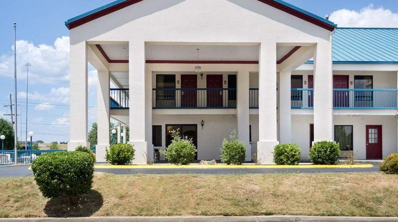 <b>Econo Lodge Exterior</b>. Images powered by <a href="https://iceportal.shijigroup.com/" title="IcePortal" target="_blank">IcePortal</a>.