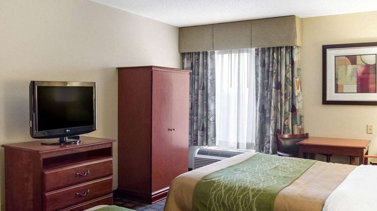Quality Inn Cleveland Room