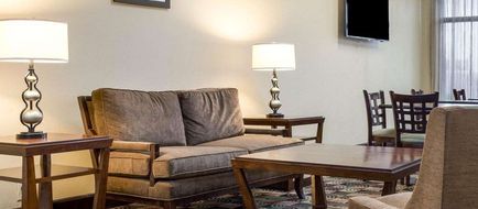Quality Inn Cleveland Lobby