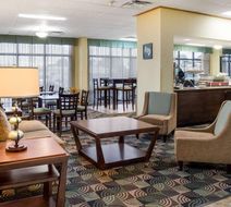 Quality Inn Cleveland Lobby