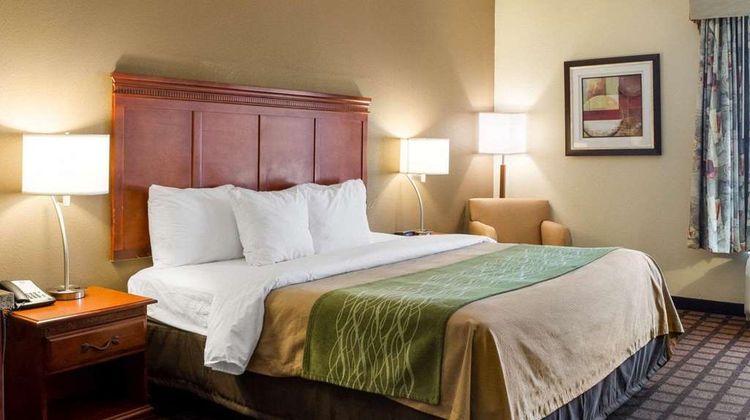 Quality Inn Cleveland Room