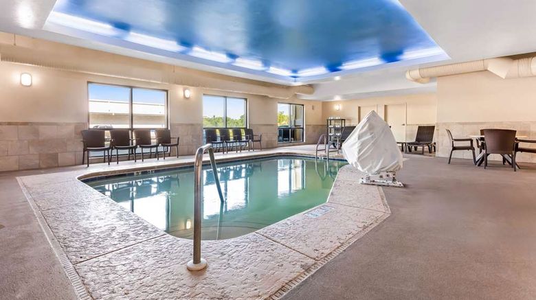 <b>Comfort Suites Gulfport Central Pool</b>. Images powered by <a href="https://iceportal.shijigroup.com/" title="IcePortal" target="_blank">IcePortal</a>.