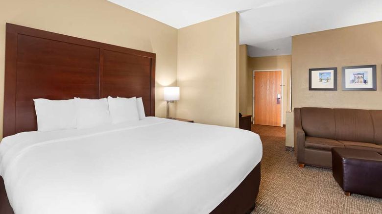 <b>Comfort Suites Gulfport Central Room</b>. Images powered by <a href="https://iceportal.shijigroup.com/" title="IcePortal" target="_blank">IcePortal</a>.