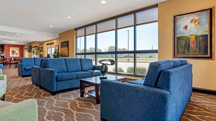 Comfort Suites Greenwood Lobby