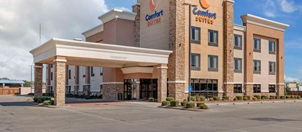 Comfort Suites Greenwood Exterior