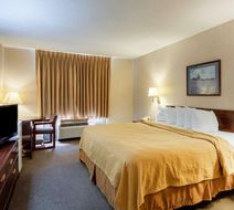 Quality Inn Room