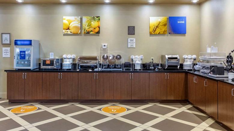 <b>Comfort Suites Batesville Restaurant</b>. Images powered by <a href="https://iceportal.shijigroup.com/" title="IcePortal" target="_blank">IcePortal</a>.