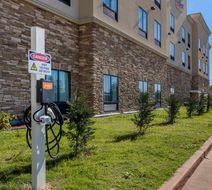 Comfort Suites Batesville Exterior