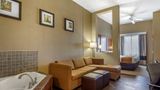 Comfort Suites Batesville Suite