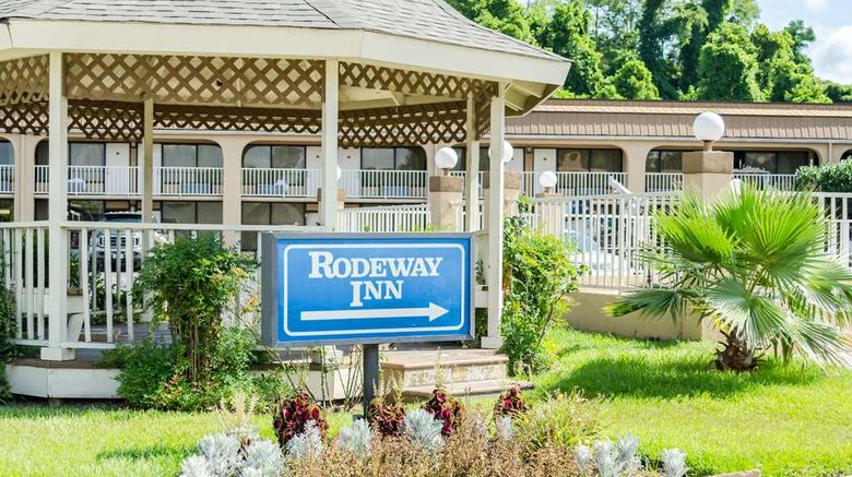 <b>Rodeway Inn Vicksburg Exterior</b>. Images powered by <a href="https://iceportal.shijigroup.com/" title="IcePortal" target="_blank">IcePortal</a>.