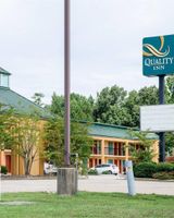 Quality Inn Louisville MS