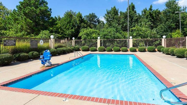 <b>Comfort Inn Horn Lake - Southhavenen Pool</b>. Images powered by <a href="https://iceportal.shijigroup.com/" title="IcePortal" target="_blank">IcePortal</a>.