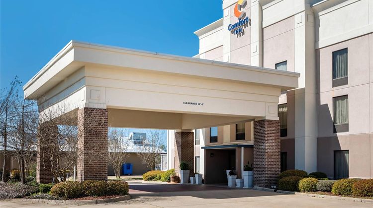 Comfort Inn Pearl Exterior