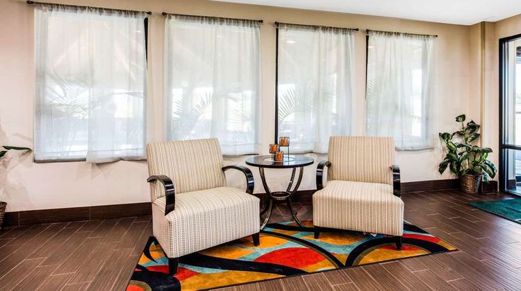 Quality Inn Lobby