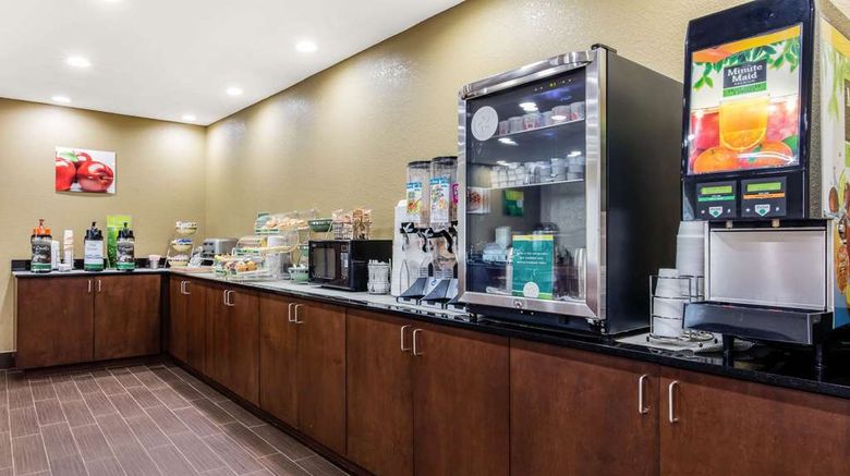 <b>Quality Inn Restaurant</b>. Images powered by <a href="https://iceportal.shijigroup.com/" title="IcePortal" target="_blank">IcePortal</a>.