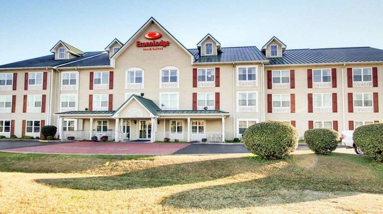 <b>Econo Lodge Inn & Suites Exterior</b>. Images powered by <a href="https://iceportal.shijigroup.com/" title="IcePortal" target="_blank">IcePortal</a>.