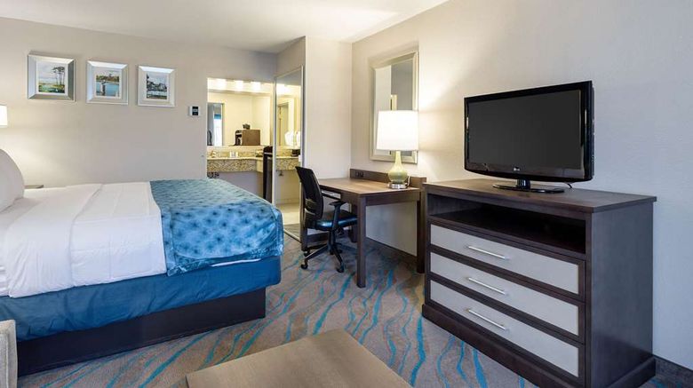 <b>Quality Inn Gulfport Room</b>. Images powered by <a href="https://iceportal.shijigroup.com/" title="IcePortal" target="_blank">IcePortal</a>.