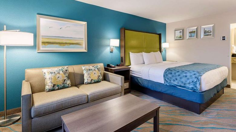 <b>Quality Inn Gulfport Room</b>. Images powered by <a href="https://iceportal.shijigroup.com/" title="IcePortal" target="_blank">IcePortal</a>.