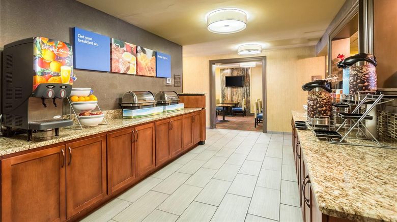 <b>Comfort Inn Tupelo Central Restaurant</b>. Images powered by <a href="https://iceportal.shijigroup.com/" title="IcePortal" target="_blank">IcePortal</a>.
