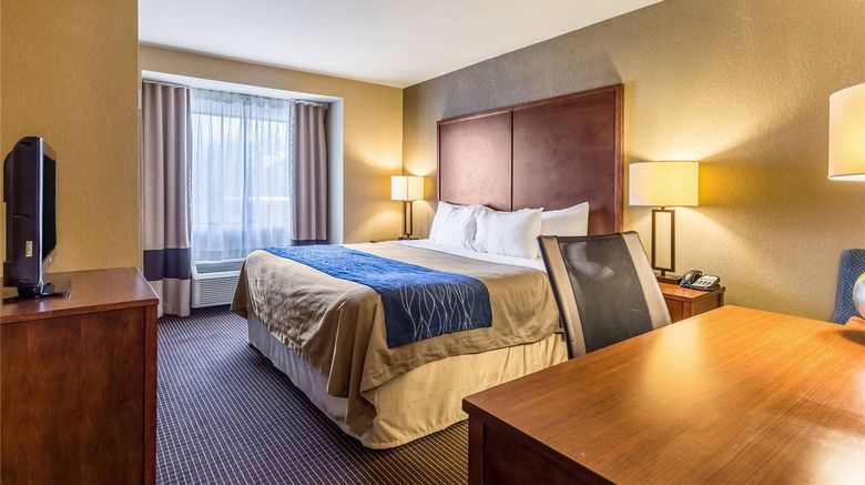 <b>Comfort Inn Tupelo Central Room</b>. Images powered by <a href="https://iceportal.shijigroup.com/" title="IcePortal" target="_blank">IcePortal</a>.
