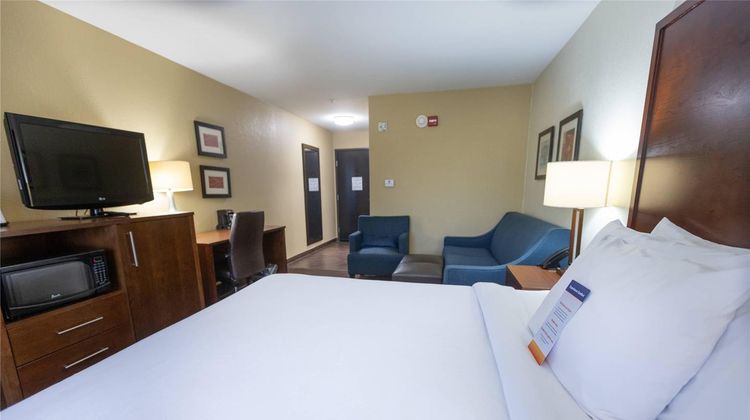 Comfort Inn Tupelo Central Suite