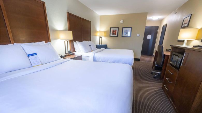 <b>Comfort Inn Tupelo Central Room</b>. Images powered by <a href="https://iceportal.shijigroup.com/" title="IcePortal" target="_blank">IcePortal</a>.