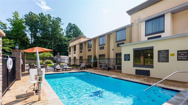 Comfort Inn Tupelo Central Pool