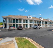 Econo Lodge Tupelo Barnes Crossing Exterior