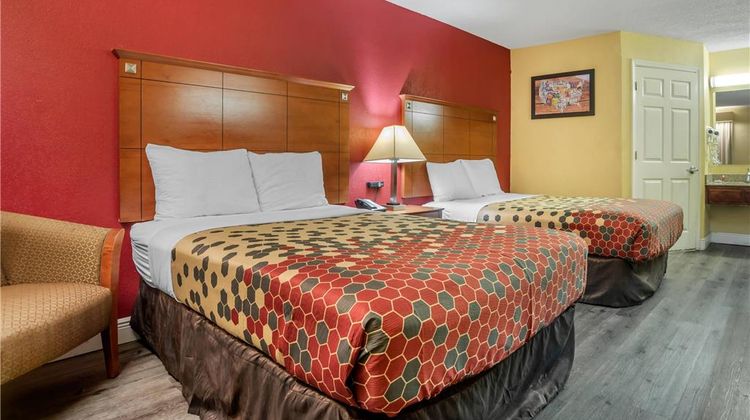 Econo Lodge Tupelo Barnes Crossing Room