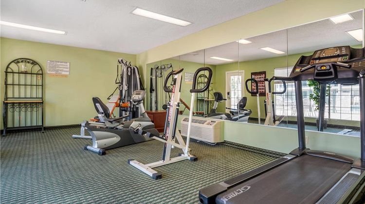 Econo Lodge Tupelo Barnes Crossing Health
