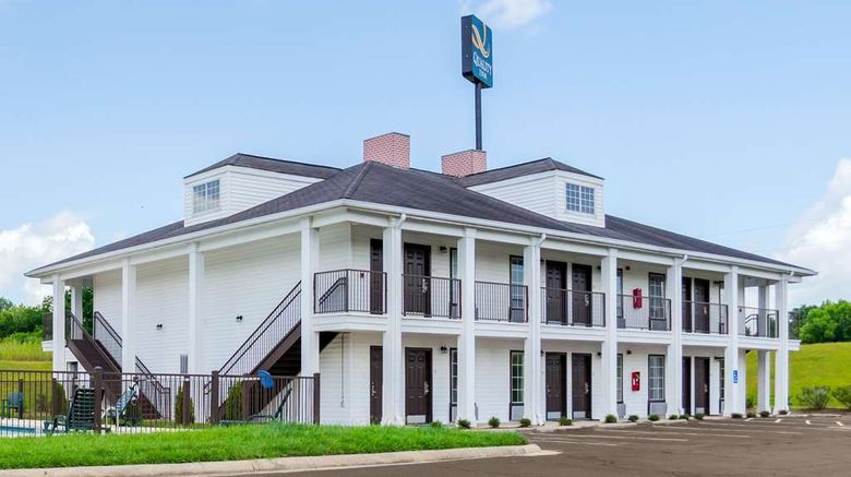 <b>Quality Inn Vicksburg Exterior</b>. Images powered by <a href="https://iceportal.shijigroup.com/" title="IcePortal" target="_blank">IcePortal</a>.