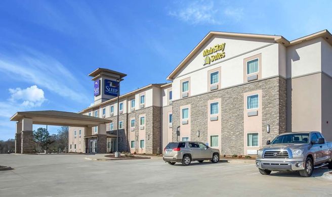 MainStay Suites Meridian Exterior