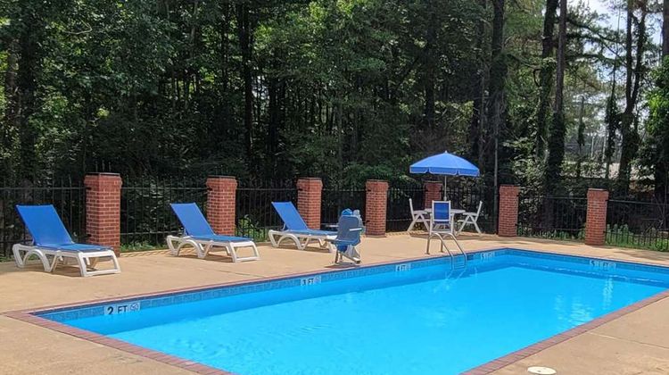 Econo Lodge Kosciusko Pool