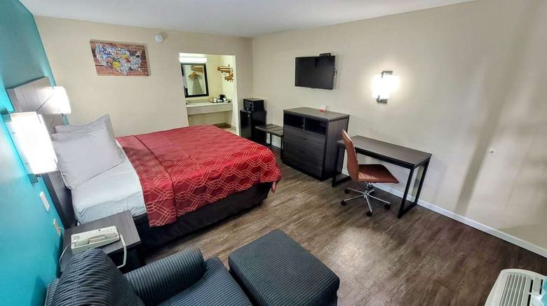 <b>Econo Lodge Kosciusko Room</b>. Images powered by <a href="https://iceportal.shijigroup.com/" title="IcePortal" target="_blank">IcePortal</a>.
