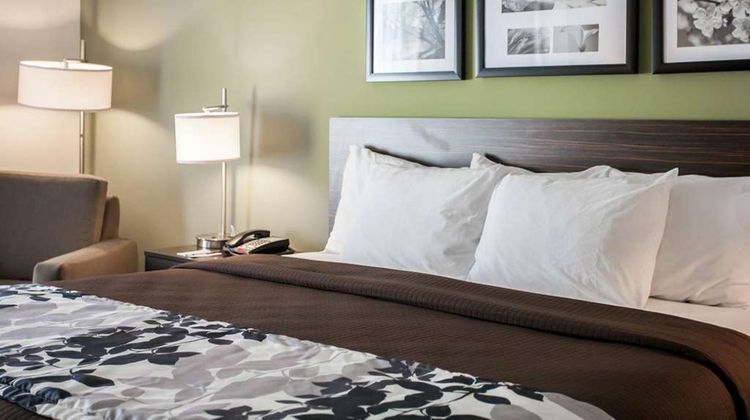 Sleep Inn & Suites Suite