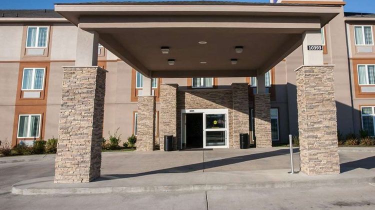 Sleep Inn & Suites Exterior