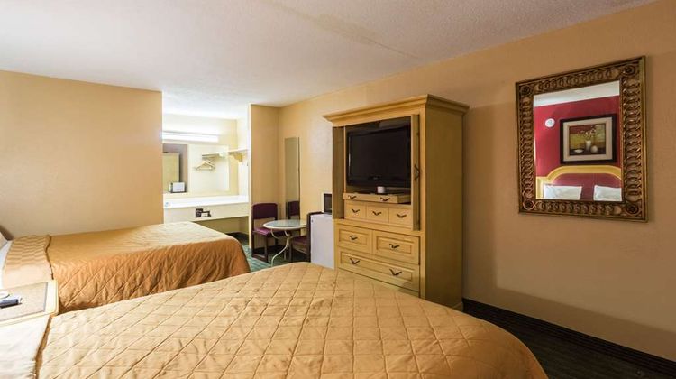Rodeway Inn Hazlehurst Room