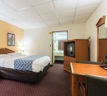 Rodeway Inn Sardis Room