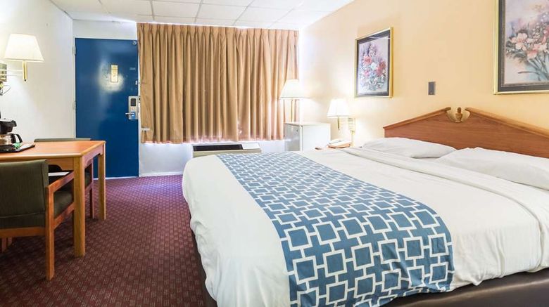 <b>Rodeway Inn Sardis Room</b>. Images powered by <a href="https://iceportal.shijigroup.com/" title="IcePortal" target="_blank">IcePortal</a>.