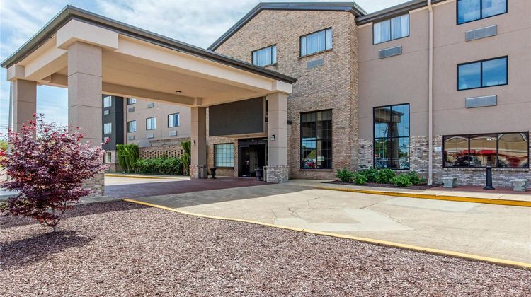 Comfort Inn & Suites McComb Exterior