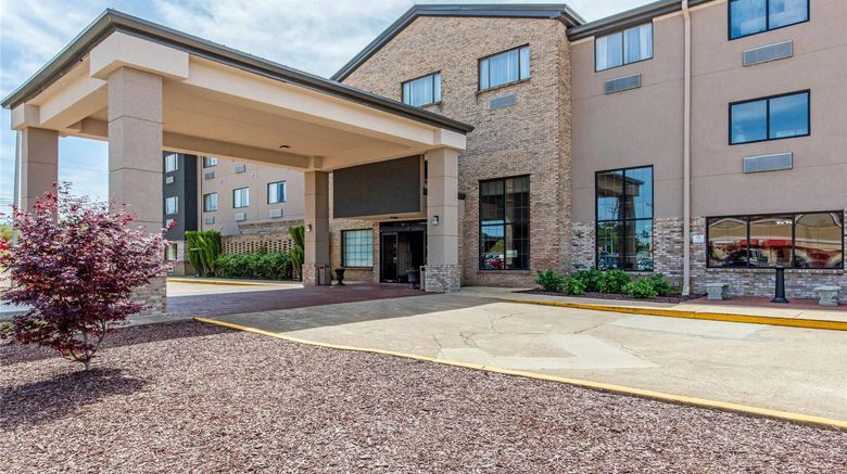 Comfort Inn  and  Suites McComb Exterior. Images powered by <a href="https://iceportal.shijigroup.com" target="_blank" rel="noopener">Ice Portal</a>.