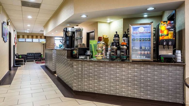 <b>Quality Inn Tupelo Central Restaurant</b>. Images powered by <a href="https://iceportal.shijigroup.com/" title="IcePortal" target="_blank">IcePortal</a>.