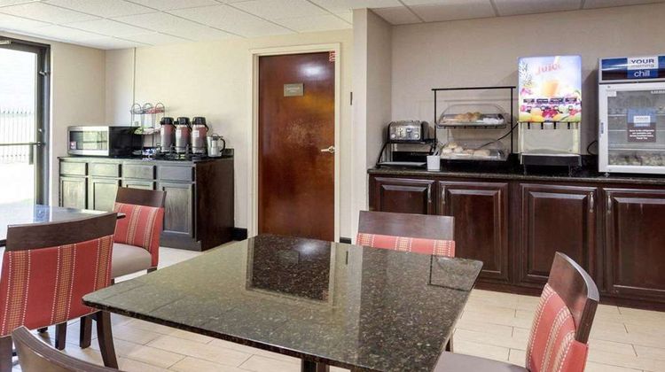 Quality Inn Olive Branch Restaurant