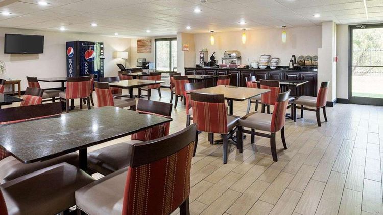 Quality Inn Olive Branch Restaurant