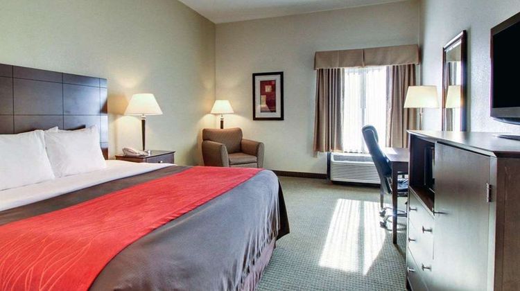 Comfort Inn and Suites Moss Point Room