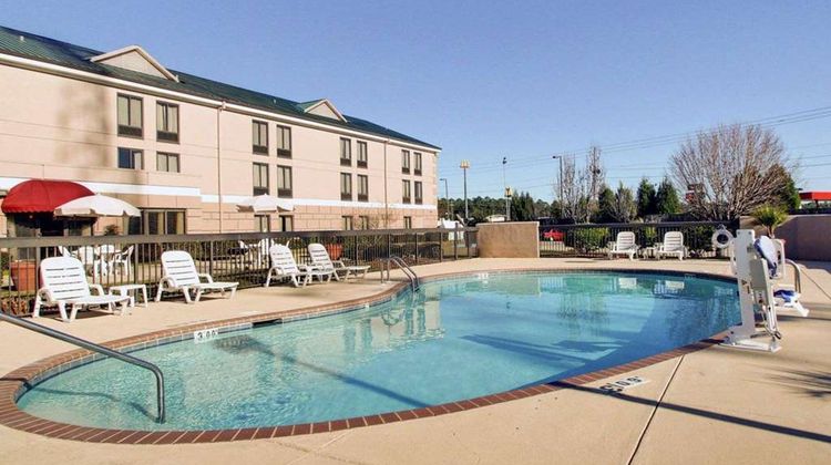 Comfort Inn and Suites Moss Point Pool