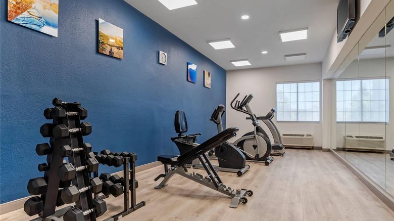 <b>Comfort Suites Hattiesburg near University Health</b>. Images powered by <a href="https://iceportal.shijigroup.com/" title="IcePortal" target="_blank">IcePortal</a>.