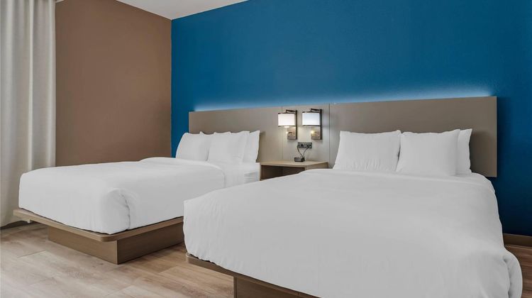 Comfort Suites Hattiesburg near University Suite