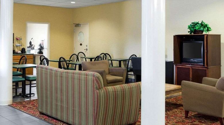 <b>Econo Lodge Yazoo City Lobby</b>. Images powered by <a href="https://iceportal.shijigroup.com/" title="IcePortal" target="_blank">IcePortal</a>.
